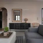Art Group Living * Naousa (Paros)