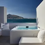 Art Group Living Apartment *