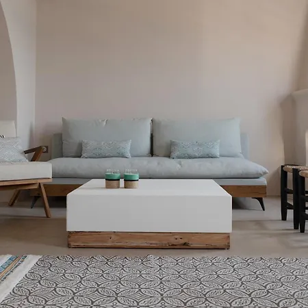 アパート Art Group Living ナウサ