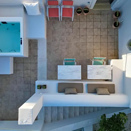 Art Group Living ナウサ