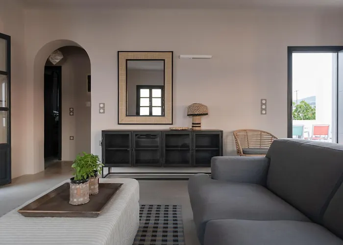 Art Group Living * 纳乌萨